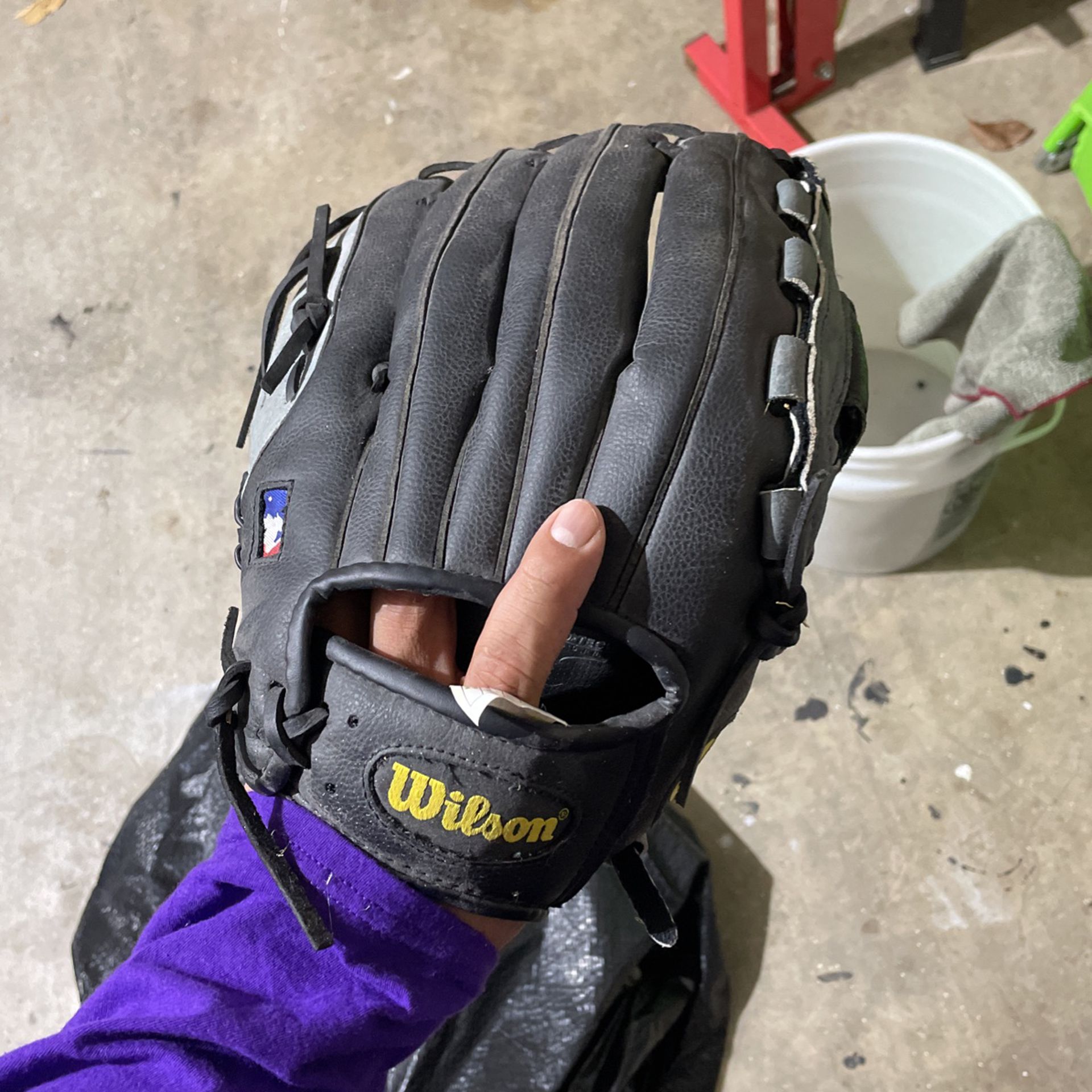 Wilson Softball Glove Size 12 Inch