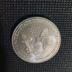 1997 1oz Fine Silver Dollar Coin 30$ Thumbnail