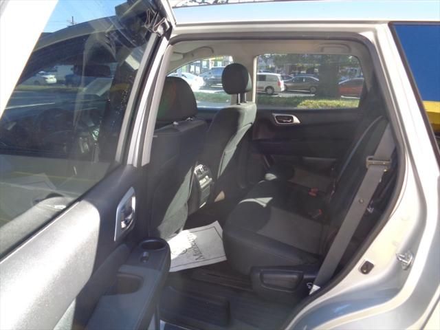 2017 Nissan Pathfinder