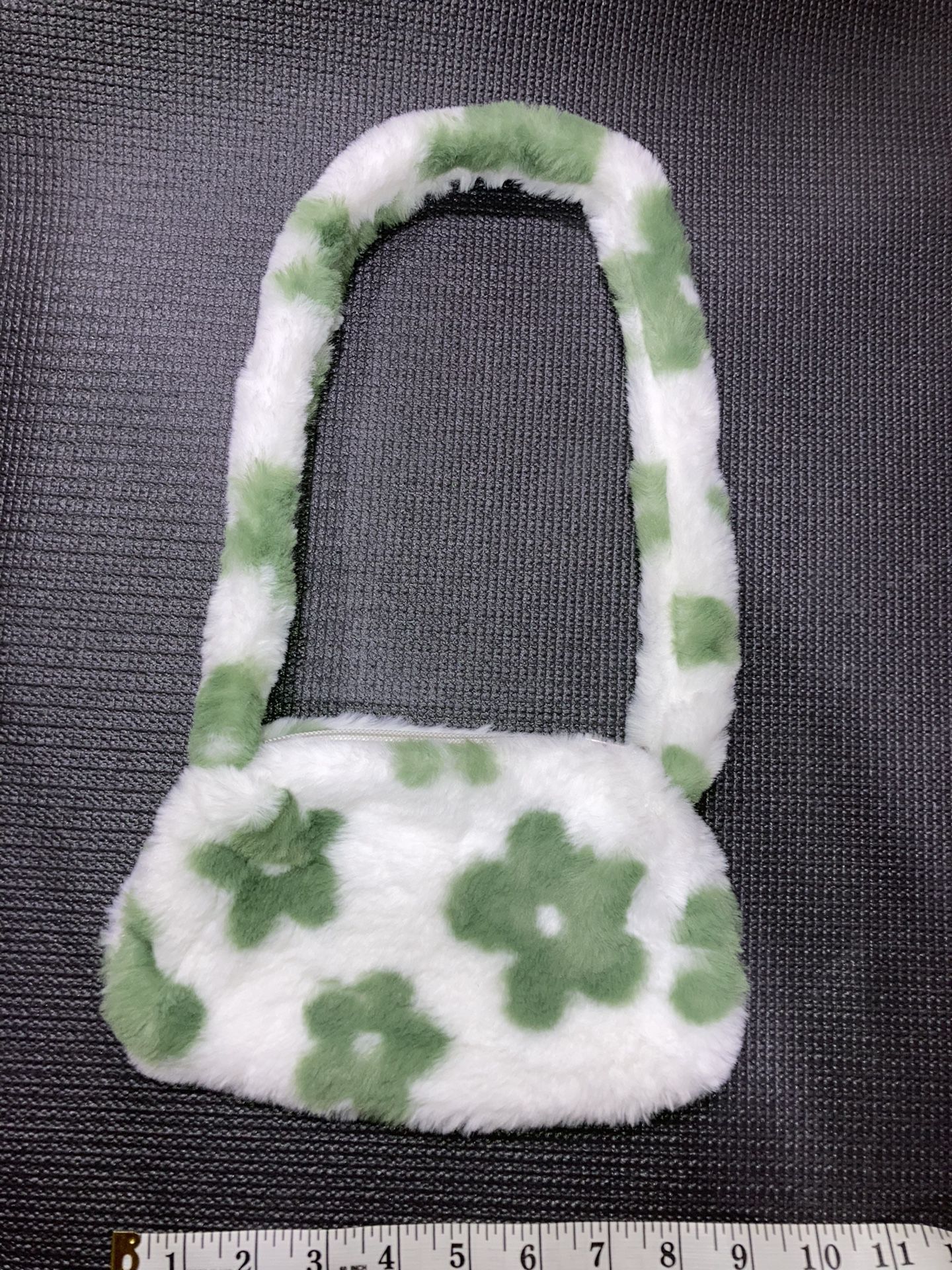  Cute green flower plush purse