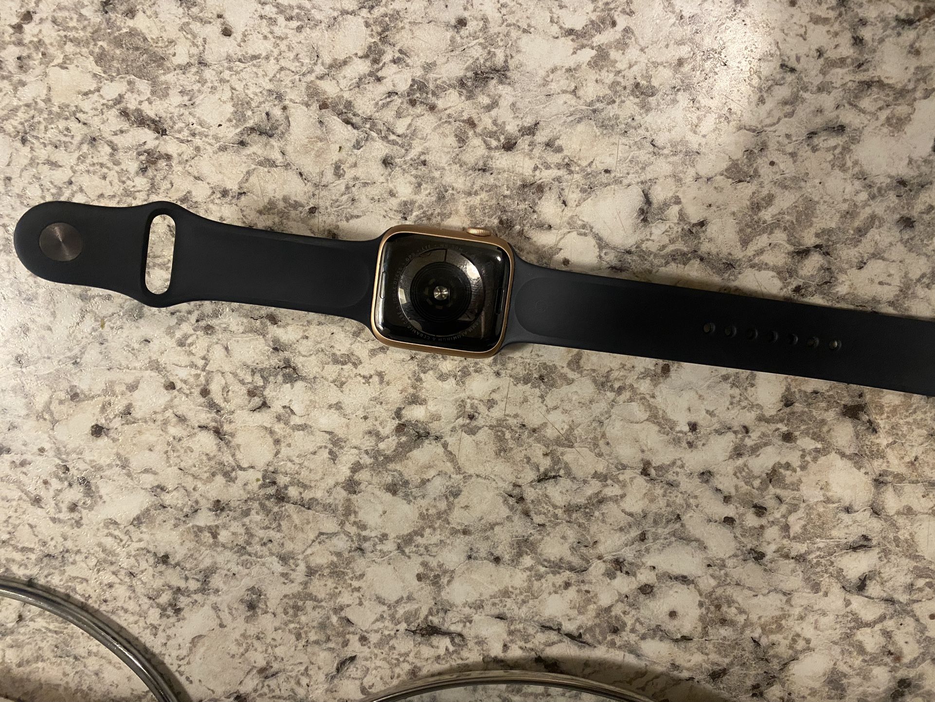 Apple Watch Series 4 GPS+Cellular 44MM , Rose Gold