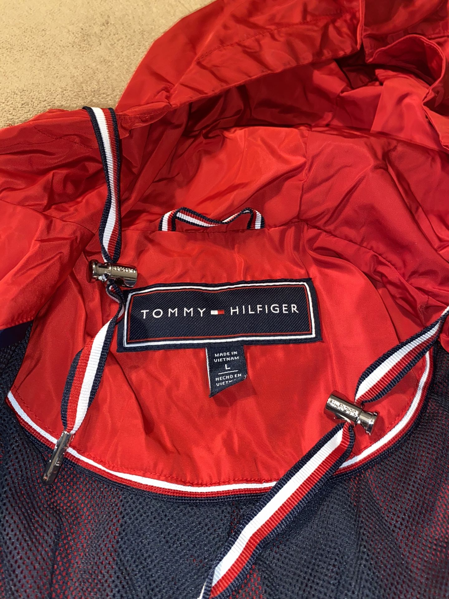 Tommy Hilfiger Ladies' Windbreaker Hoodie Jacket, Red, Large - NEW