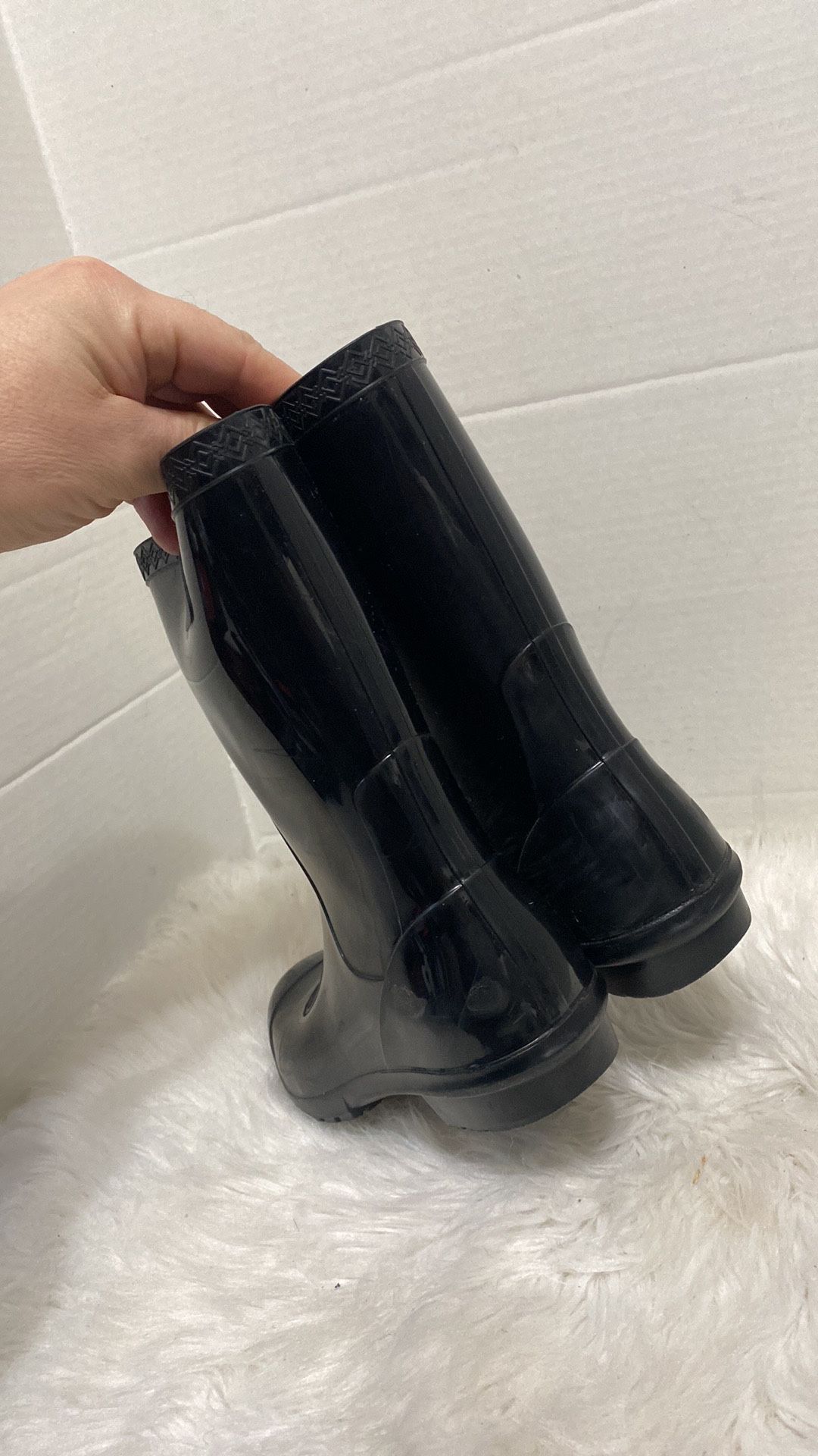 UGG Kids Girls Black Raana Rain Boots Size 3