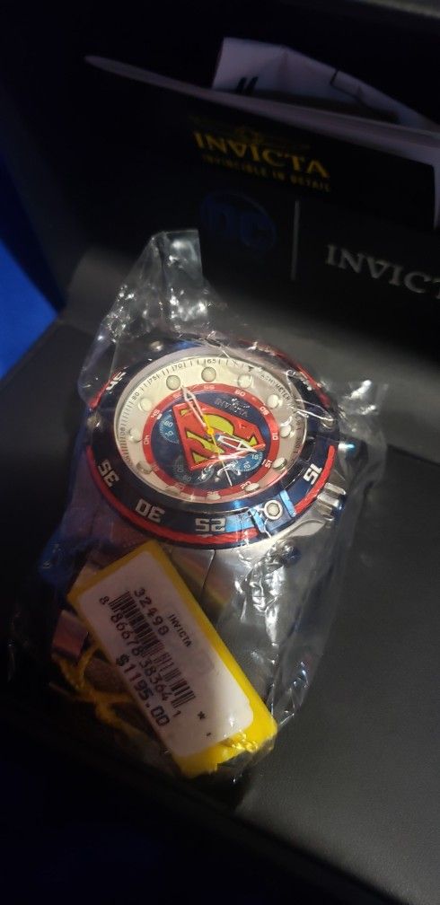 Invicta 54mm DC Comics Limited Edition DC COMICS SUPERMAN TIMEPIECE MSRP $1195.00