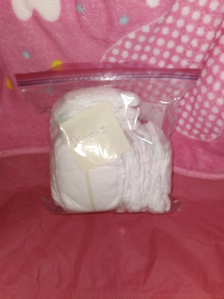 Preemie Diapers Or Newborn Diapers