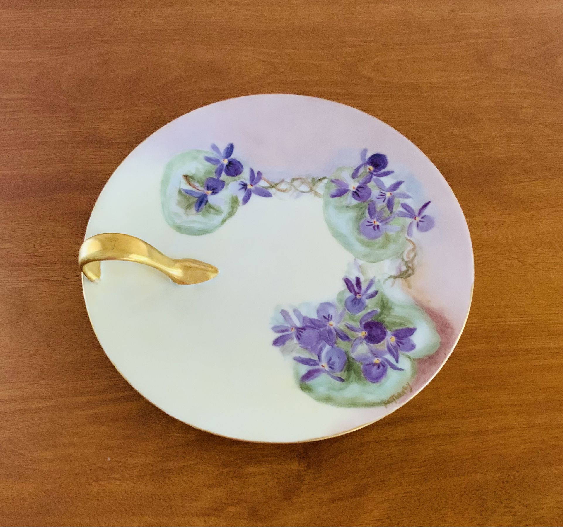 Decorative Purple Flowers w Gold Accent Plate Made In Bavaria