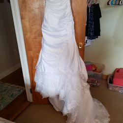 David's Bridal Mermaid Style Petite Wedding Gown  2P Thumbnail