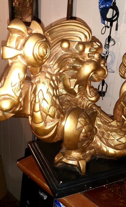 dragon sculpture by Austin prodinc 1989c