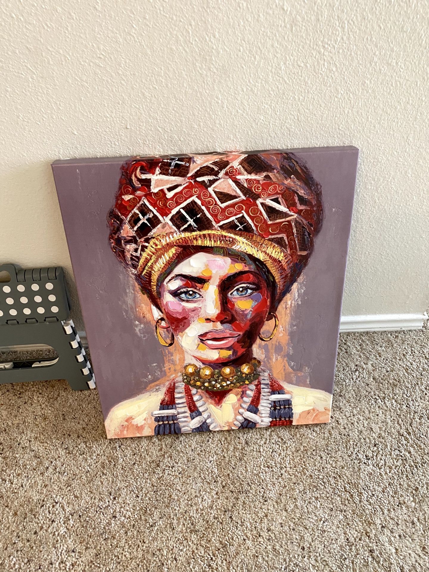 Canvas Wall Paintings In Excellent Condition