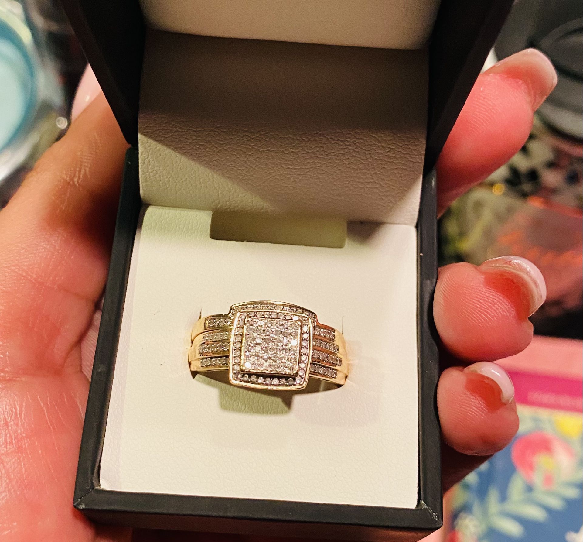 Engagement & Wedding band 10k Gold
