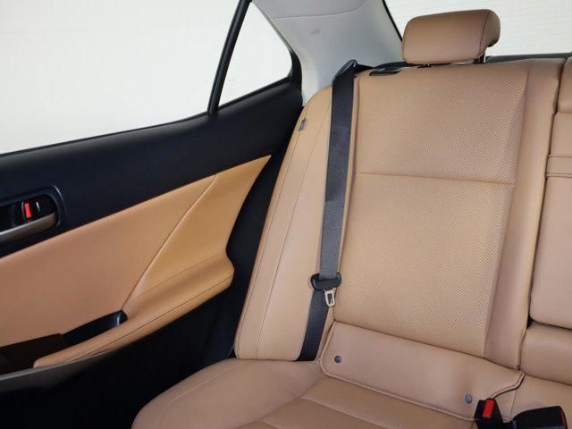 2019 Lexus IS