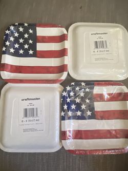 Brand New Lot Of 4th Of July Plates And Napkins  Thumbnail