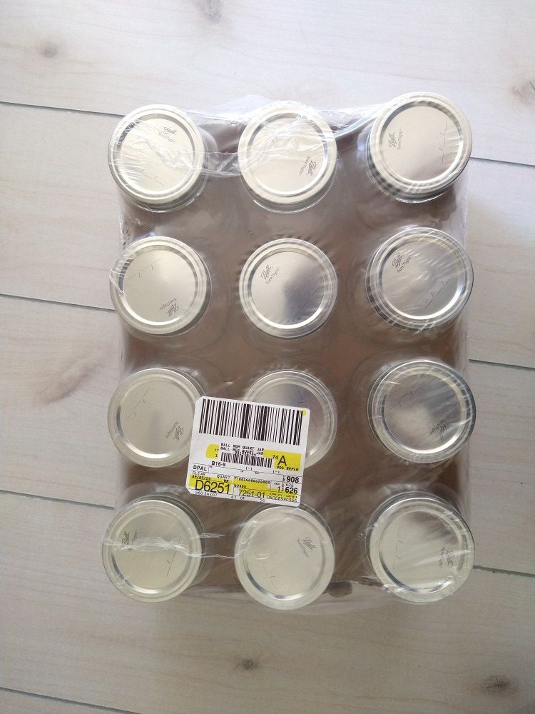 Ball Mason Jars 32 ounce 12 Jars Lids Bands New