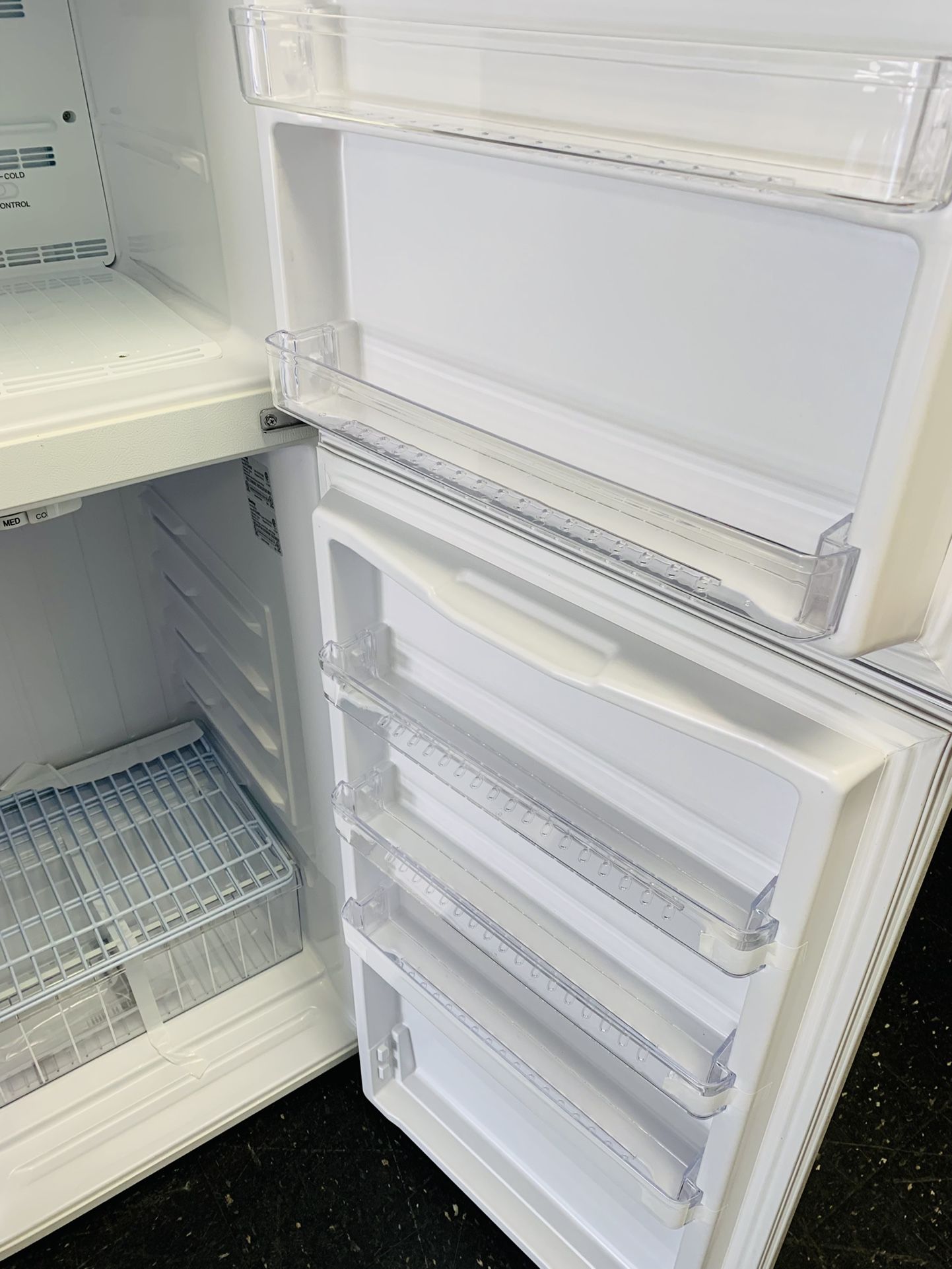 Danby Top/Bottom Refrigerator