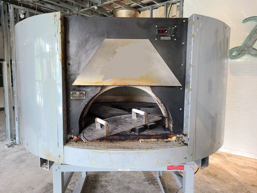 Earthstone Oven (Commercial Gas Pizza Oven)