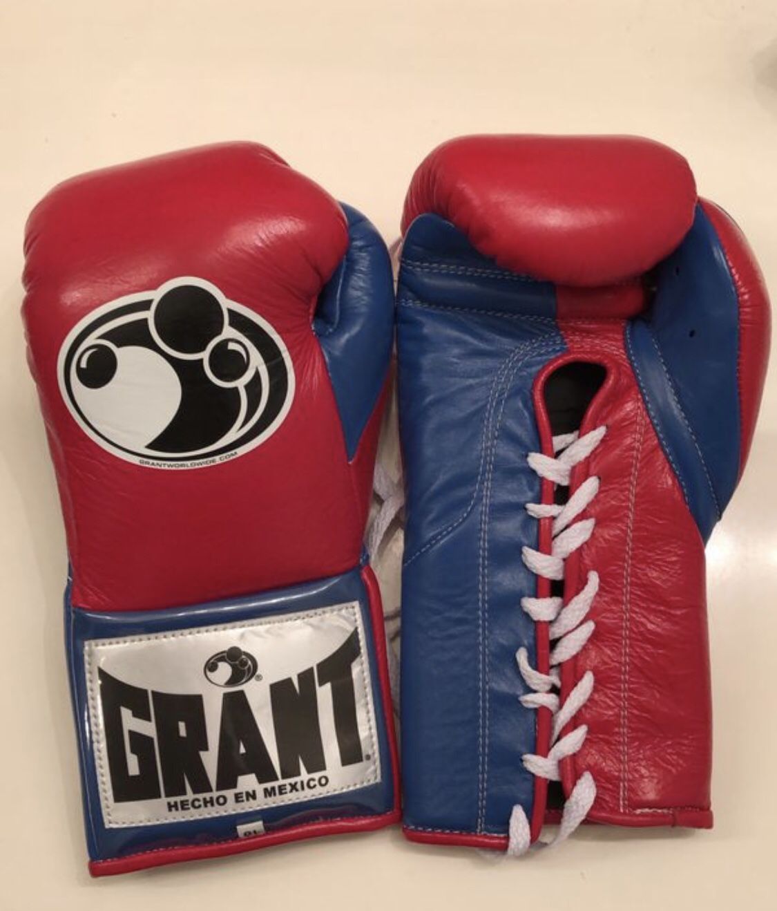 New Custom Made White Blue Grant Boxing Gloves 16/oz Winning