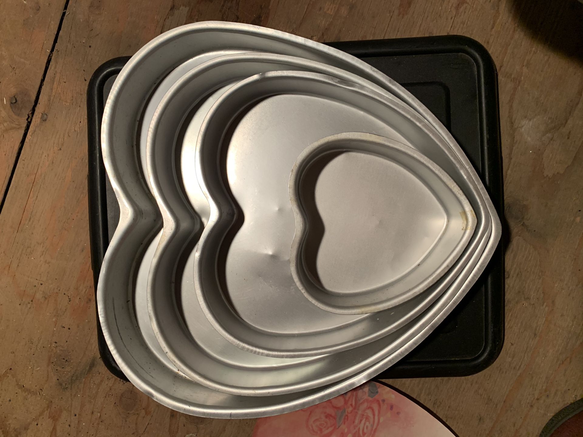 Wilton Heart Baking Pan Set