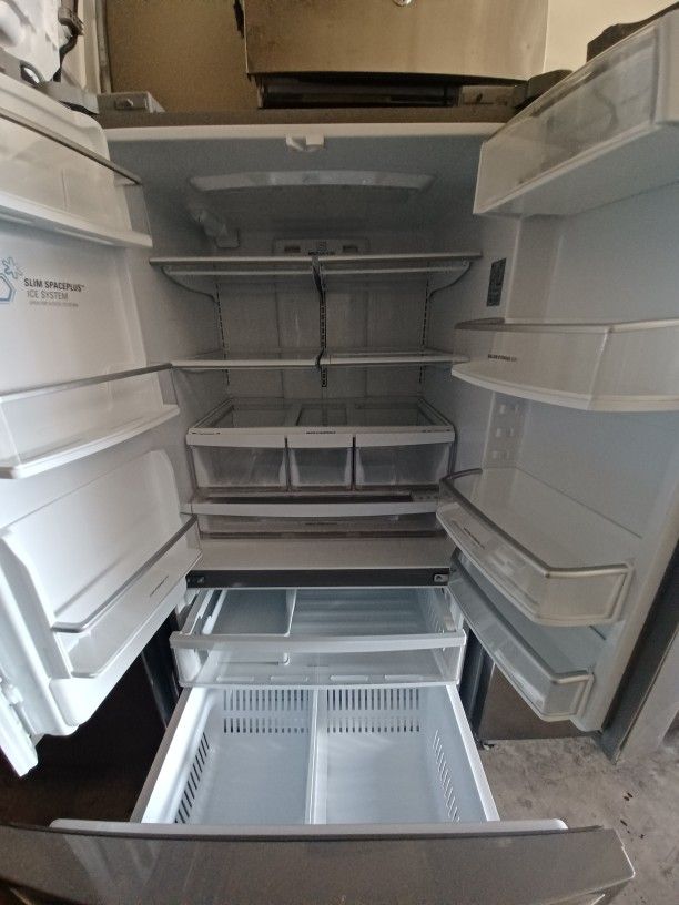 LG FRENCH DOOR FRIDGE