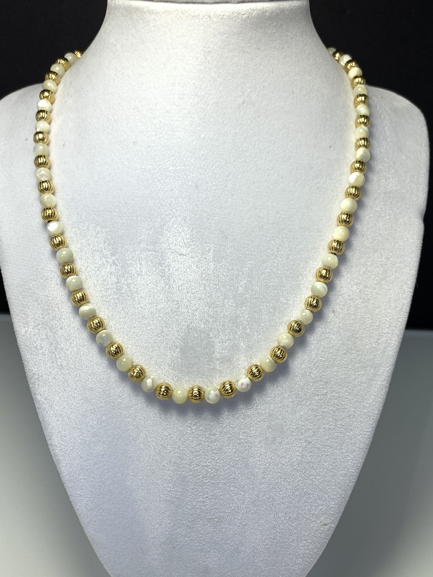 Moonstone natural ball and gold tone necklace 18” inches long