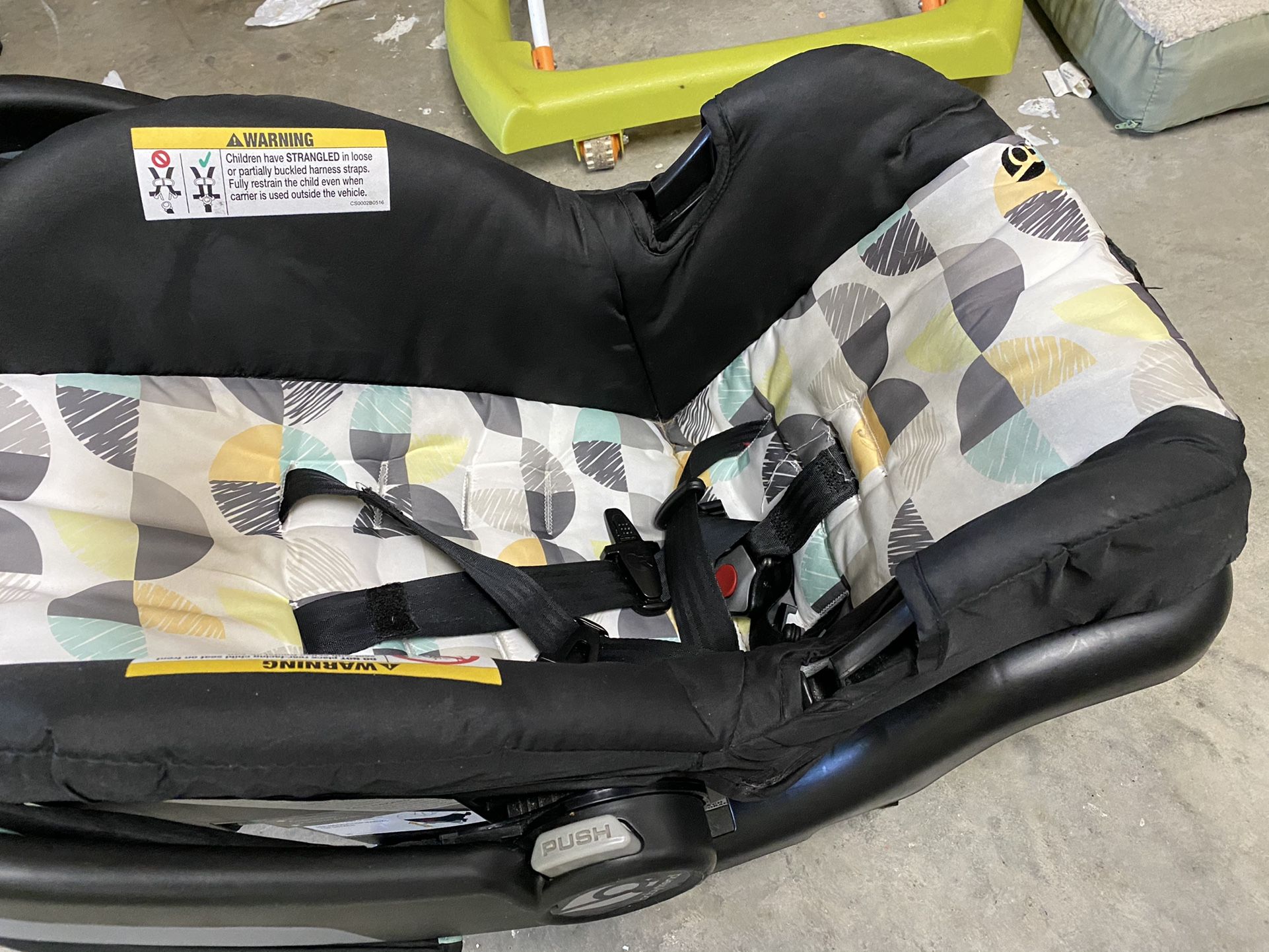 Baby Trend Car seat With Extra Base