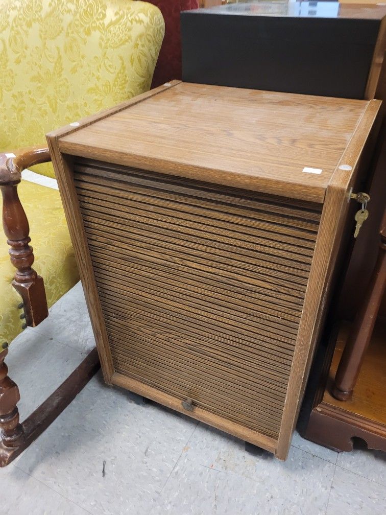 Filing Cabinet With Key