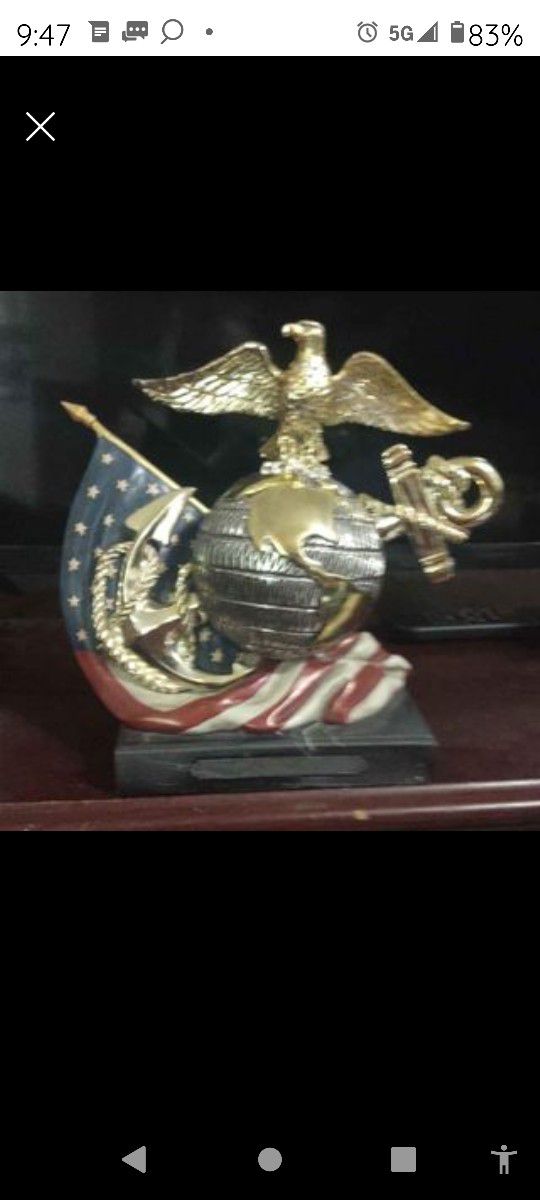 USMC EGA Statue