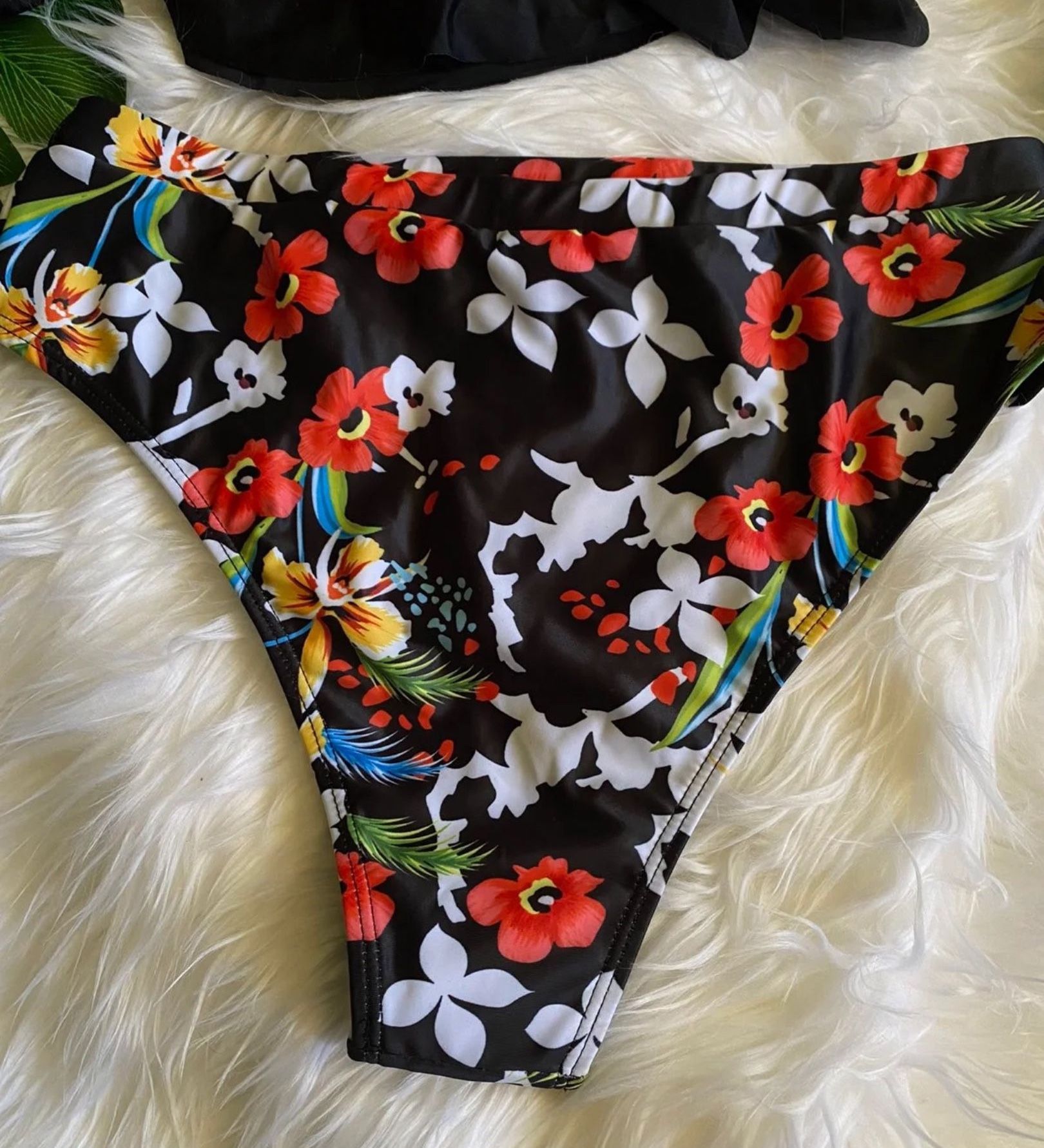 Tankini Ruffled Crop Top Bikini Set SIZE MEDIUM NWOT FREE SHIPPING