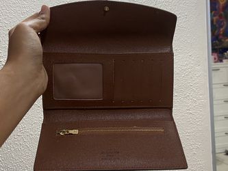 Louis Vuitton Wallet Thumbnail