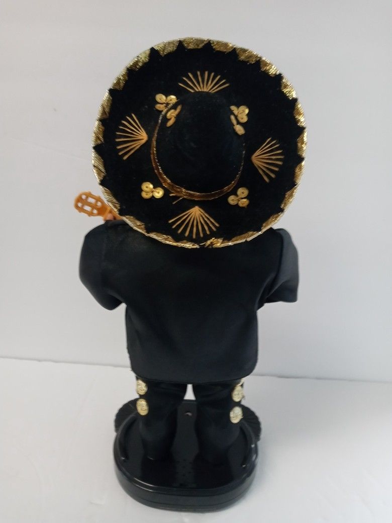Crazy Mariachi figure