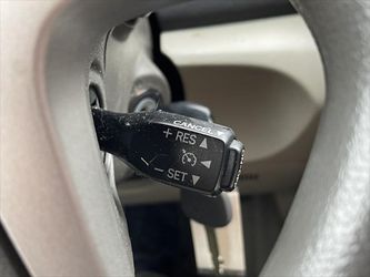 2010 Toyota Camry Thumbnail