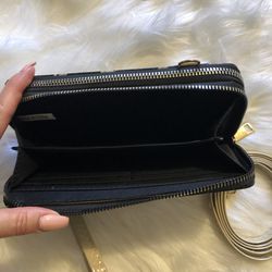 Small Purse Or Wallet   Comes With Handle  Optional  Thumbnail
