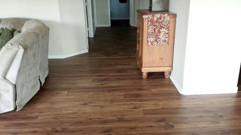 Home Decorators Collection Distressed Hickory 12mm Laminate Flooring For In Cave Creek Az Offerup - Home Decorators Collection Distressed Brown Hickory