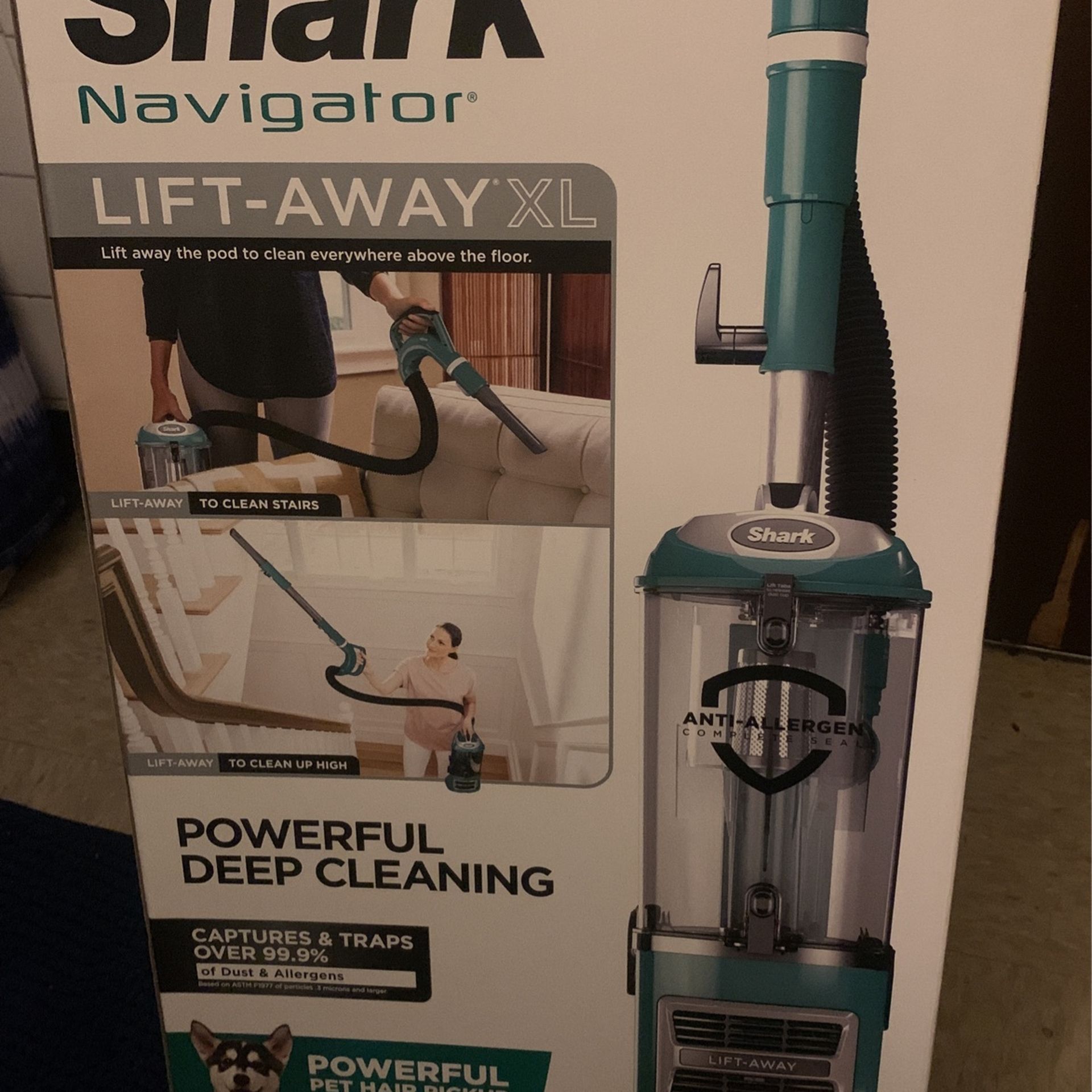 Shark Navigator Lift-away XL