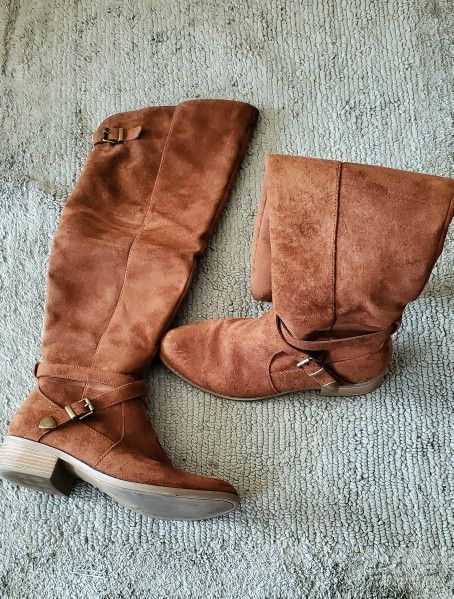 Brown Boots Size 71/2 Pick Up In Moreno Valley Used Once In Excellent Condition