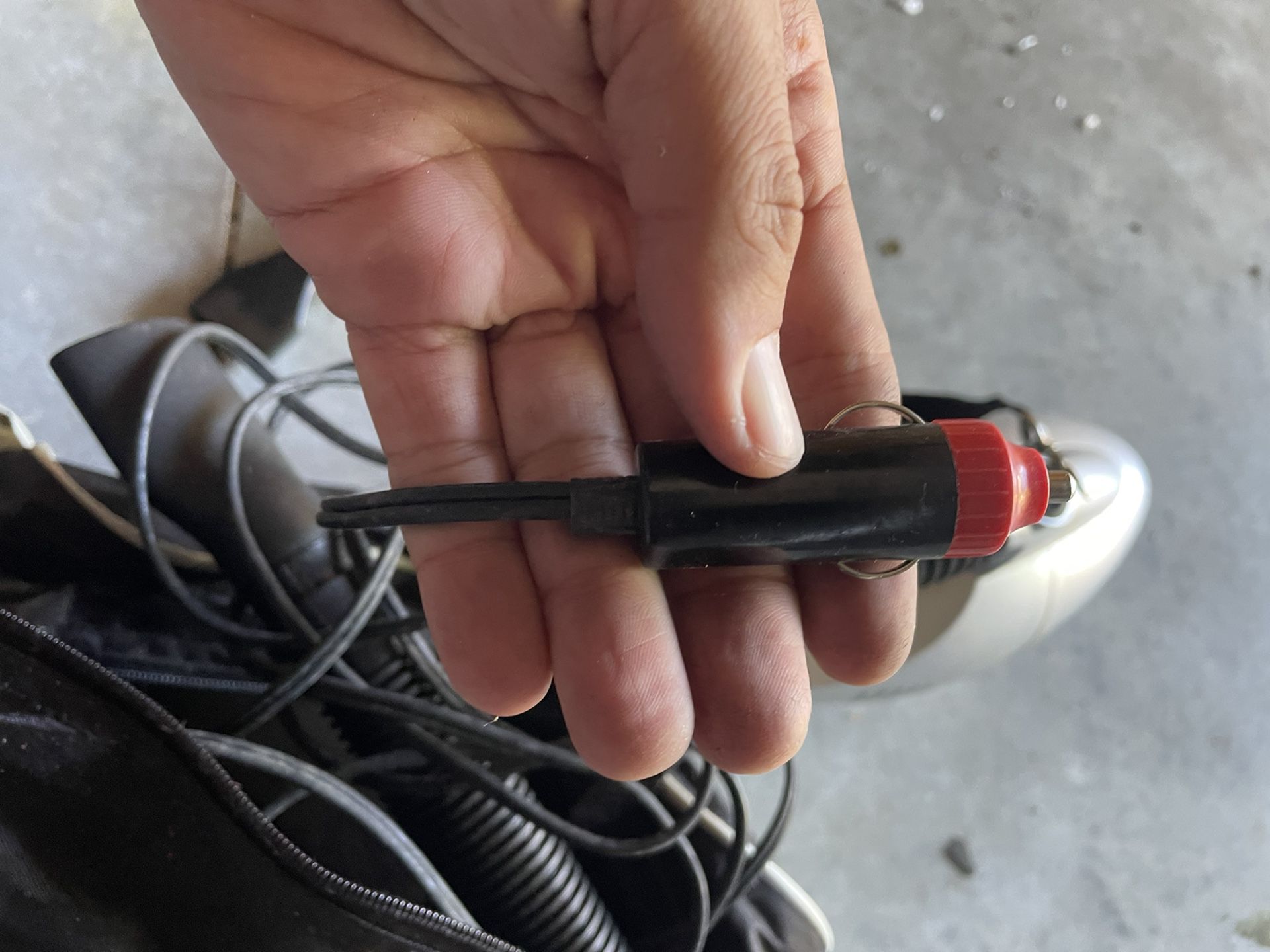 Mini vacuum for car 12 volt power 
