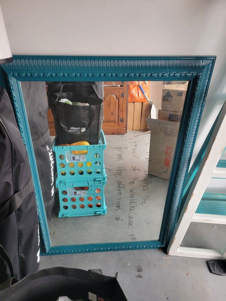 Desk With Mirror