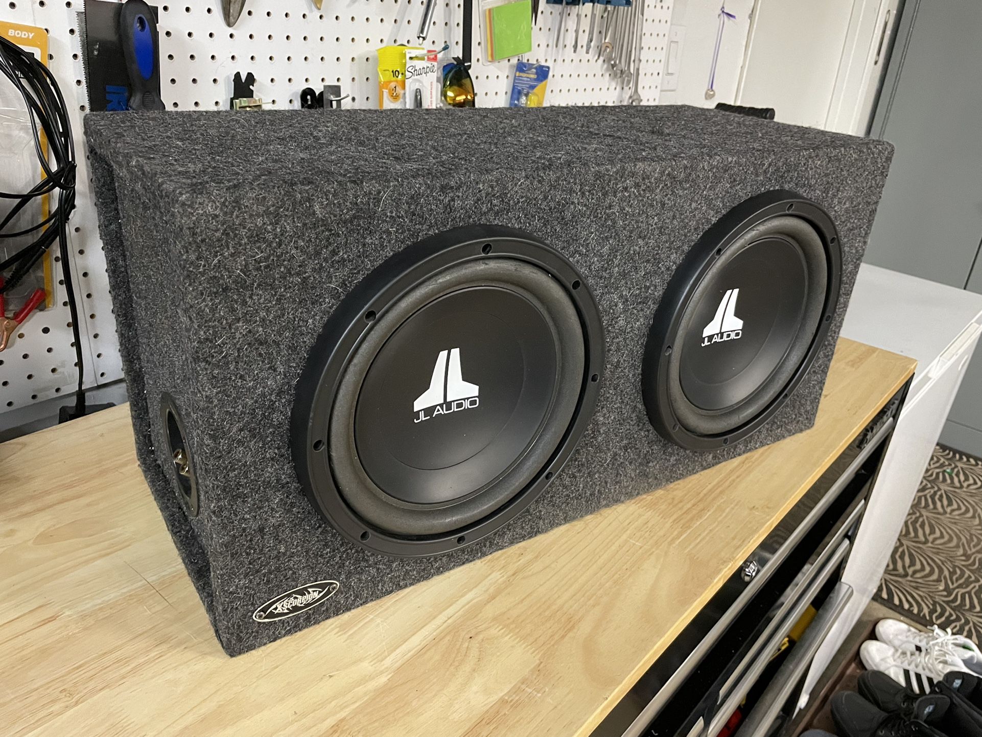 Jl Audio 10w3 Subwoofers In Box For Sale In Marysville Wa Offerup