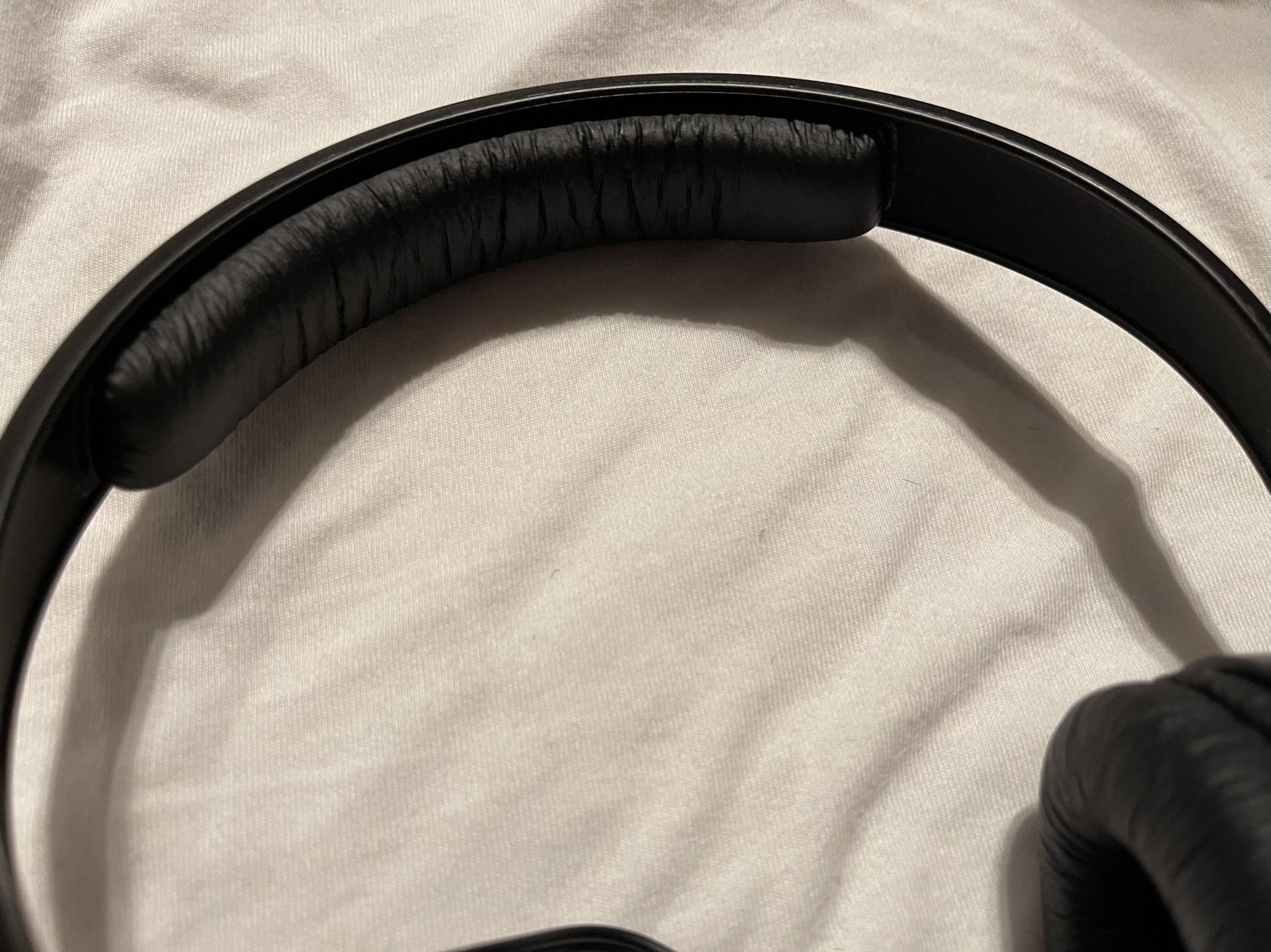 SENNHEISER PROFESSIONAL WIRED HEADPHONE