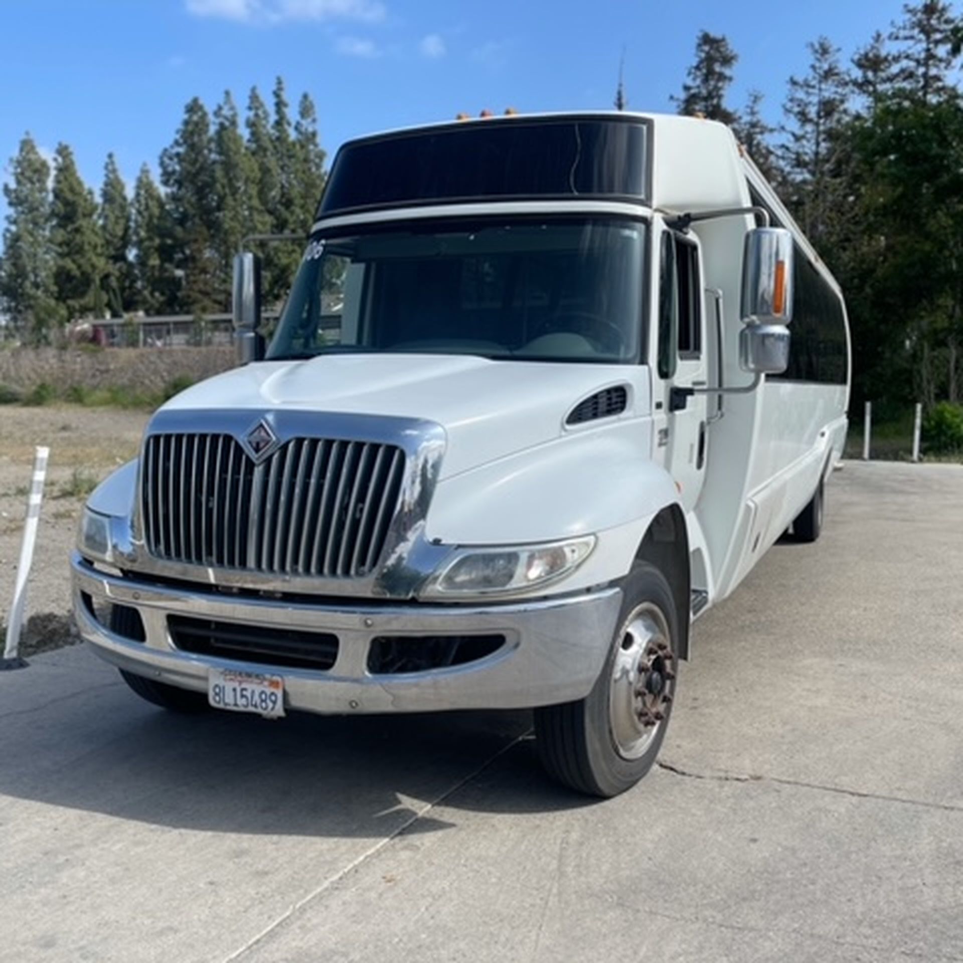 2007 INTERNATIONAL 3200 DT466 Diesel Bus 41 Passengers