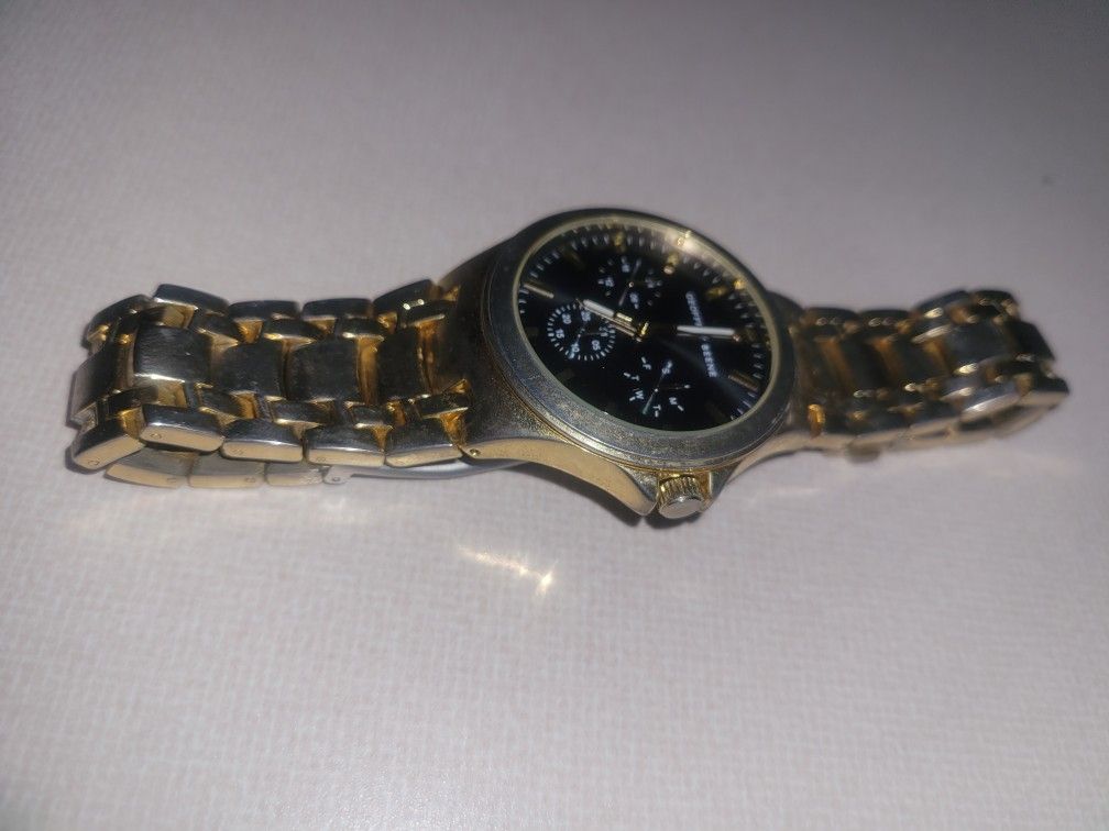 Geoffrey Beene Gold Plate Watch Needs Battery