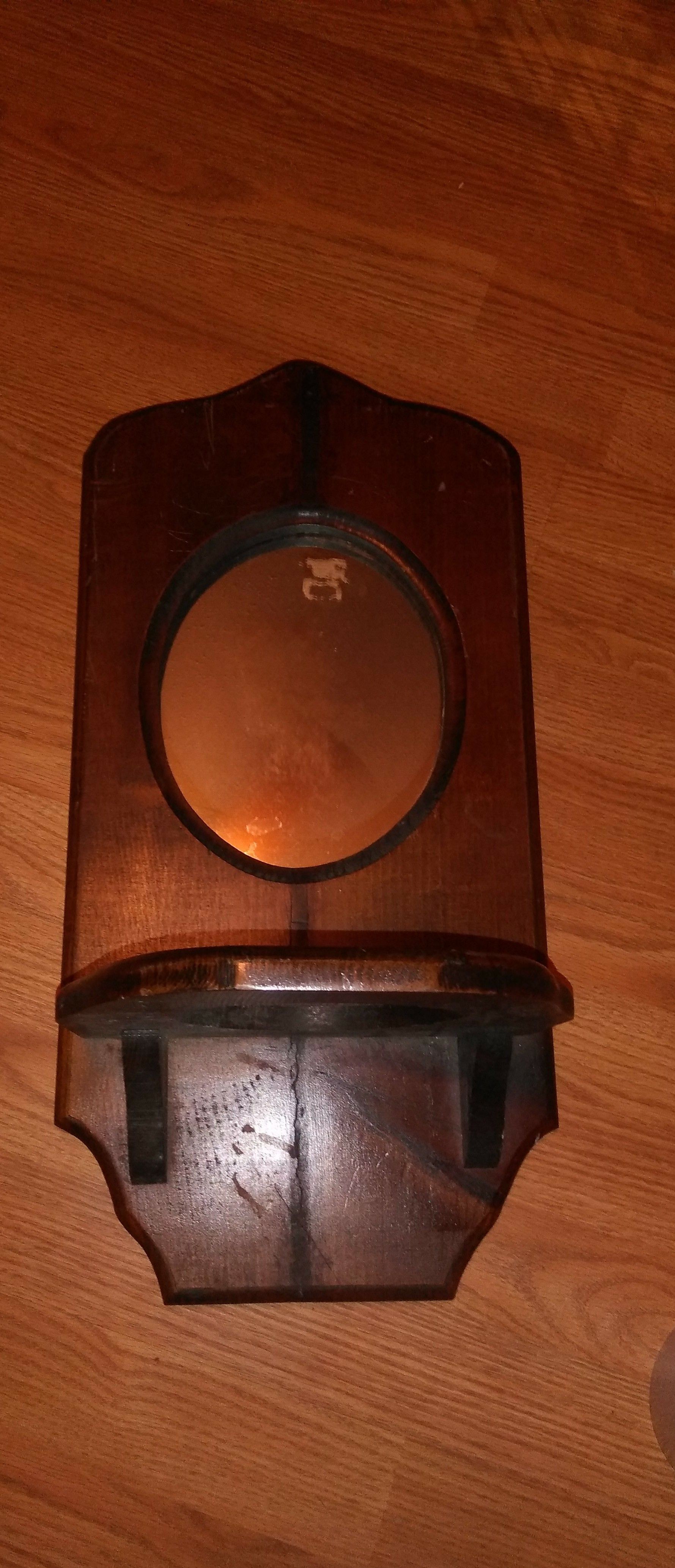 Vintage hurricane lamp holder