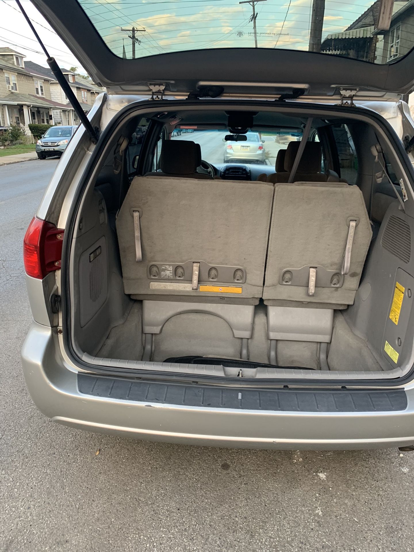 2004 Toyota Sienna