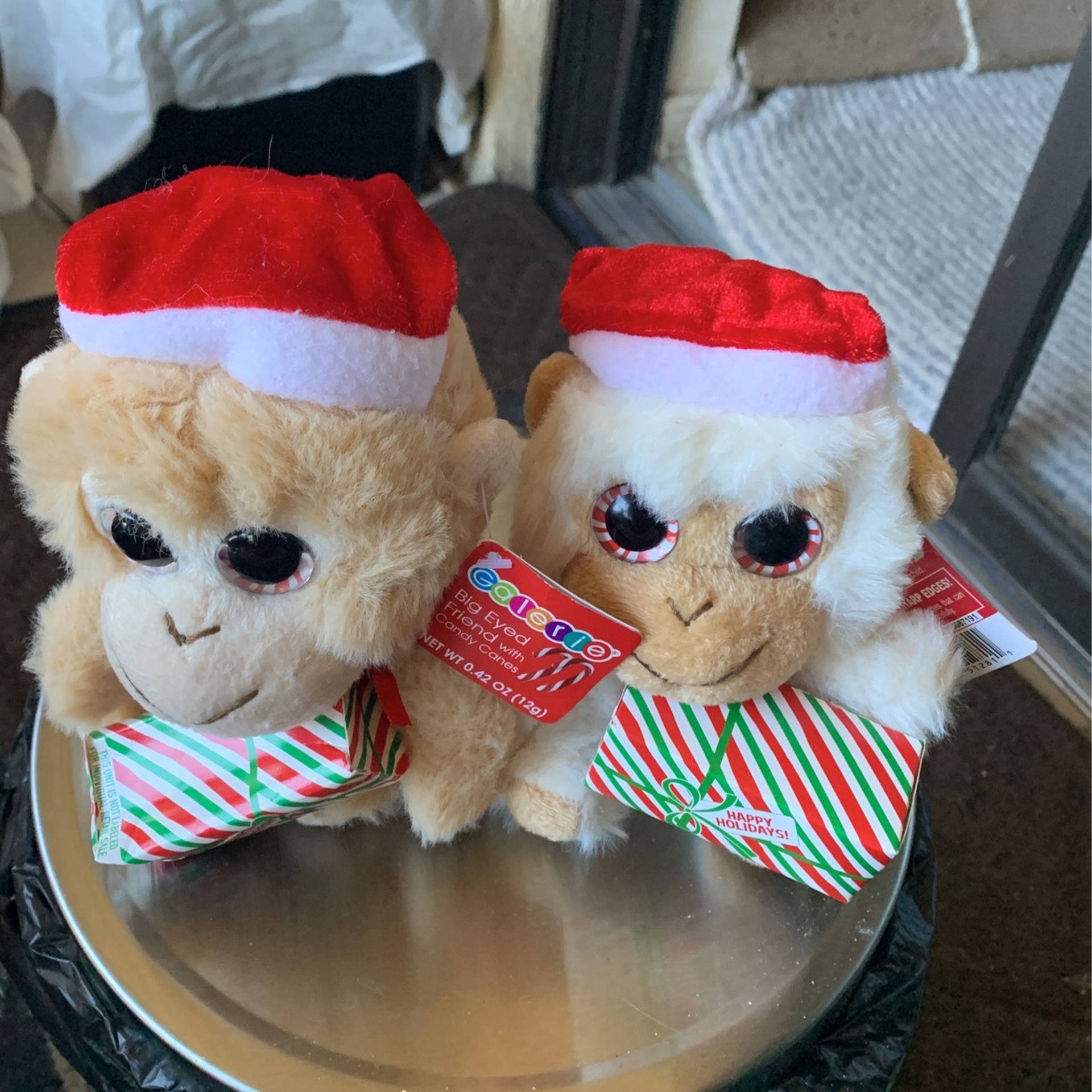 Stuffed monkeys 🐒