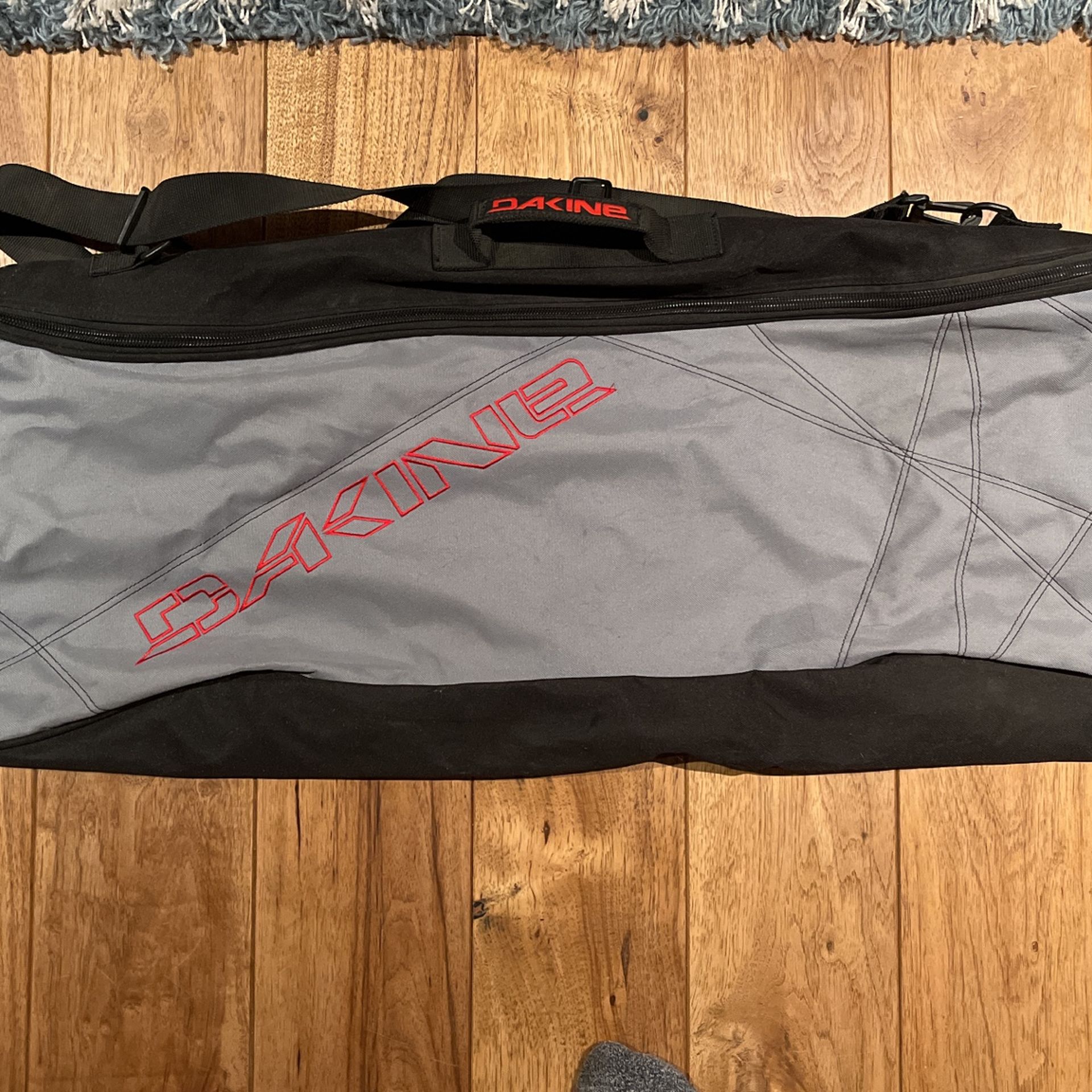 Dakine Snowboard Bag