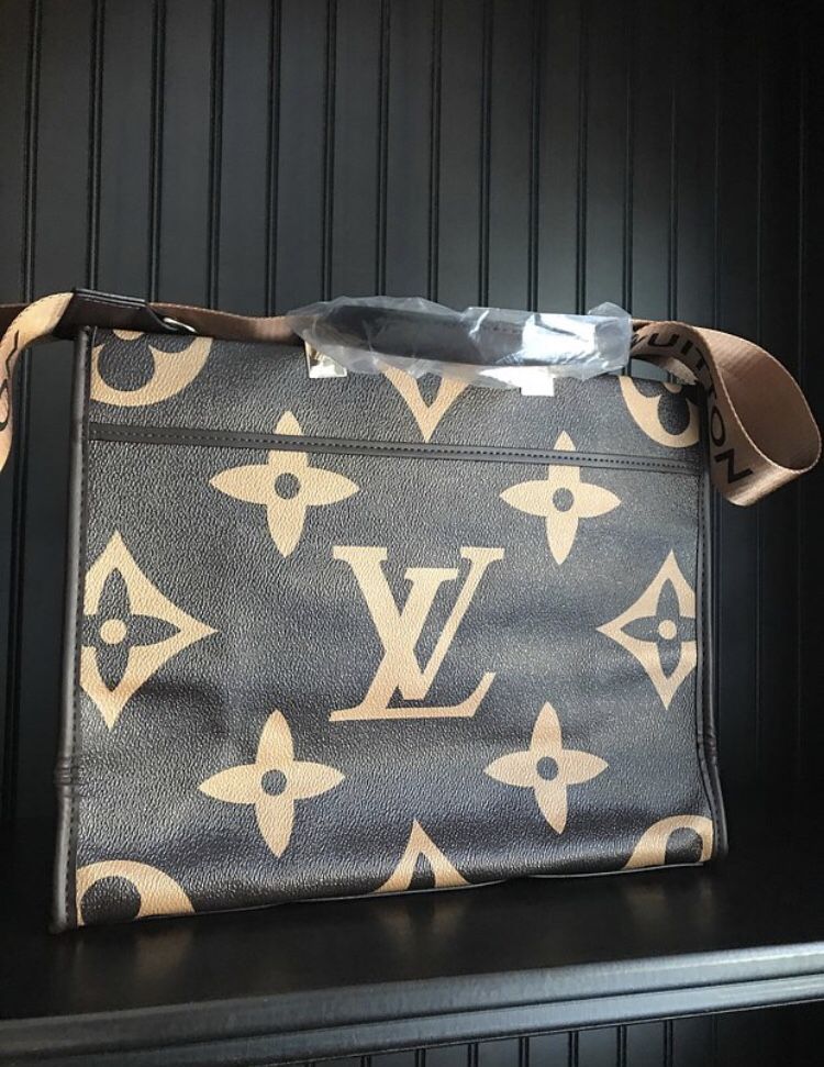 Louis Vuitton Handbag