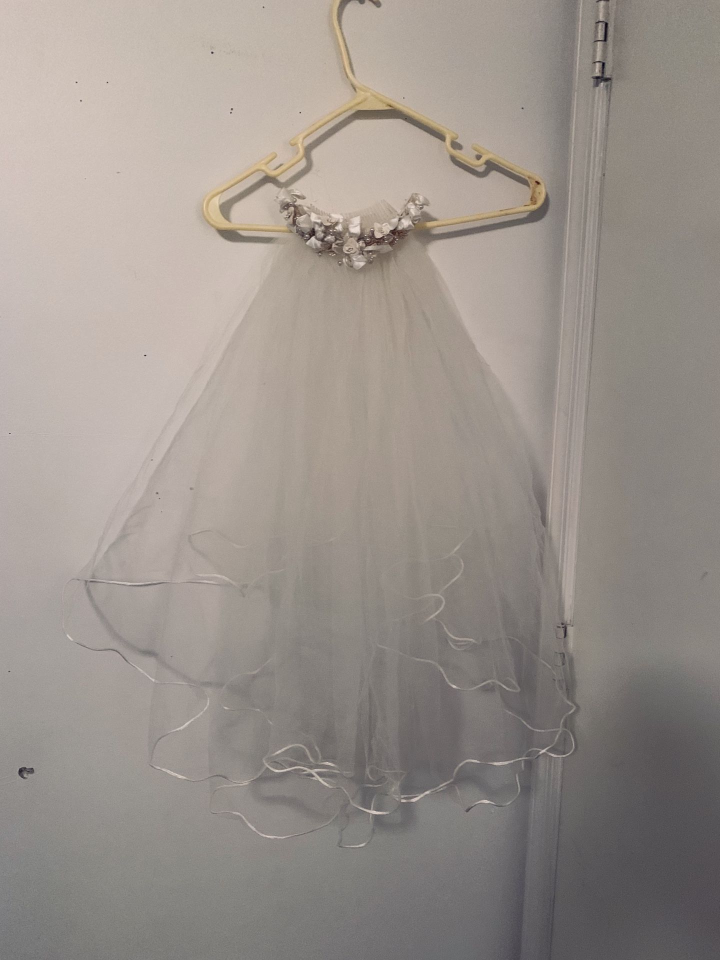 Michelangelo size 4 wedding dress