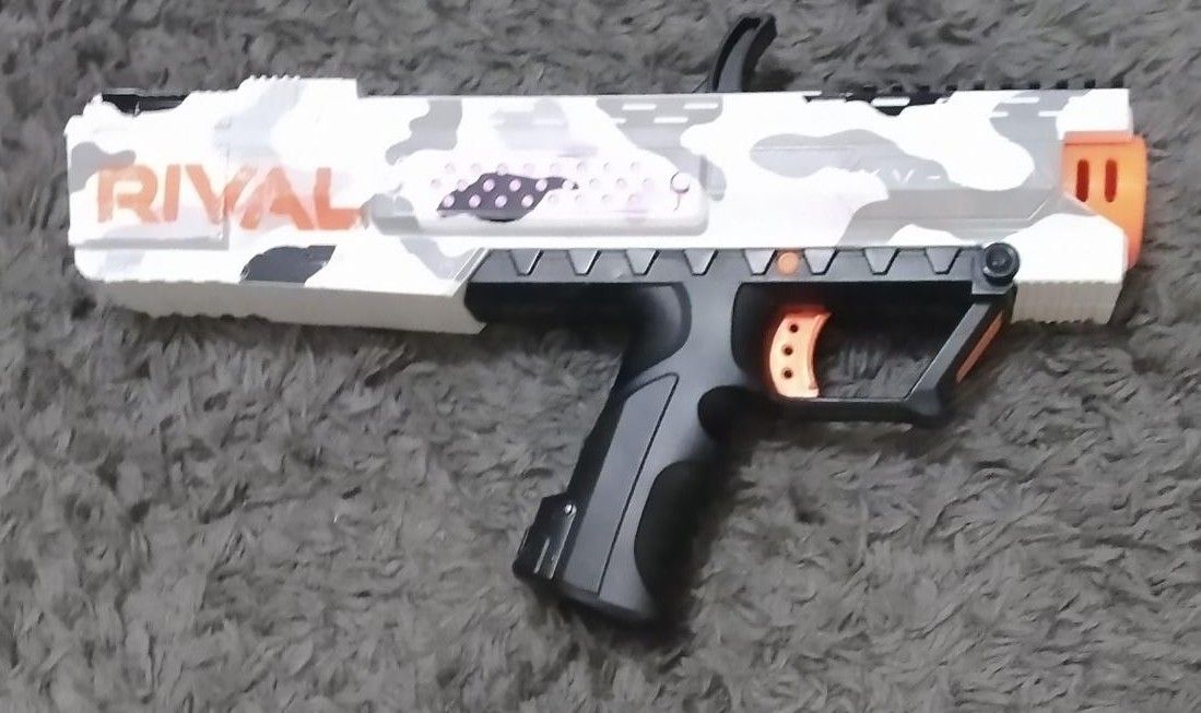 NERF GUNS & BULLETS