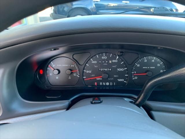 2003 Ford Taurus
