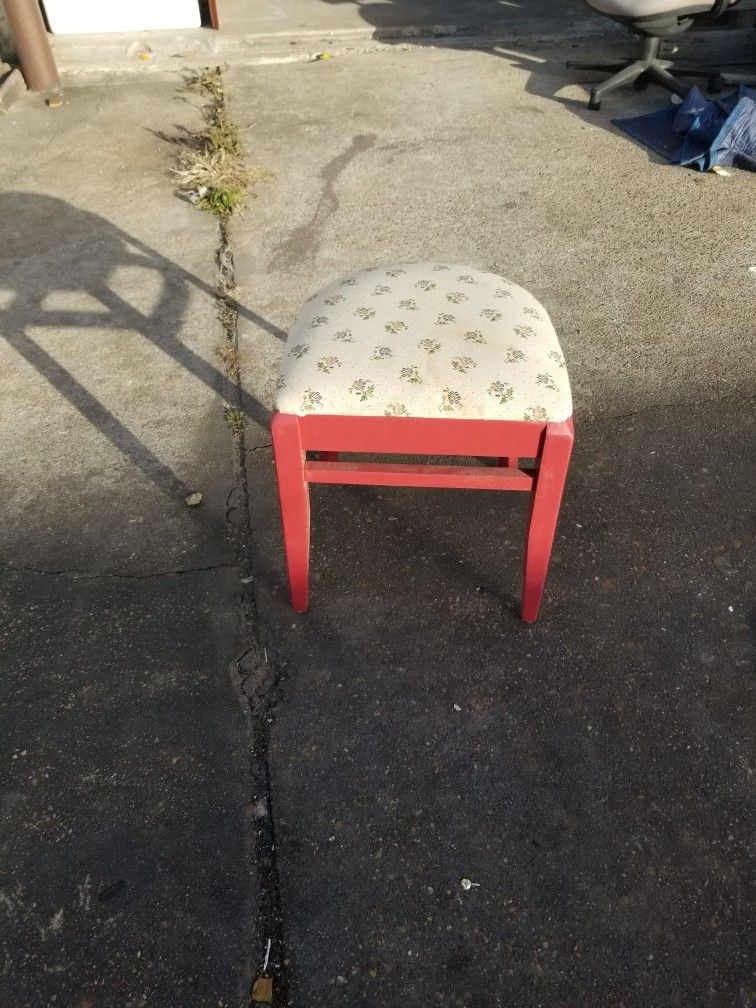 Stool $50 (Good Condition)
