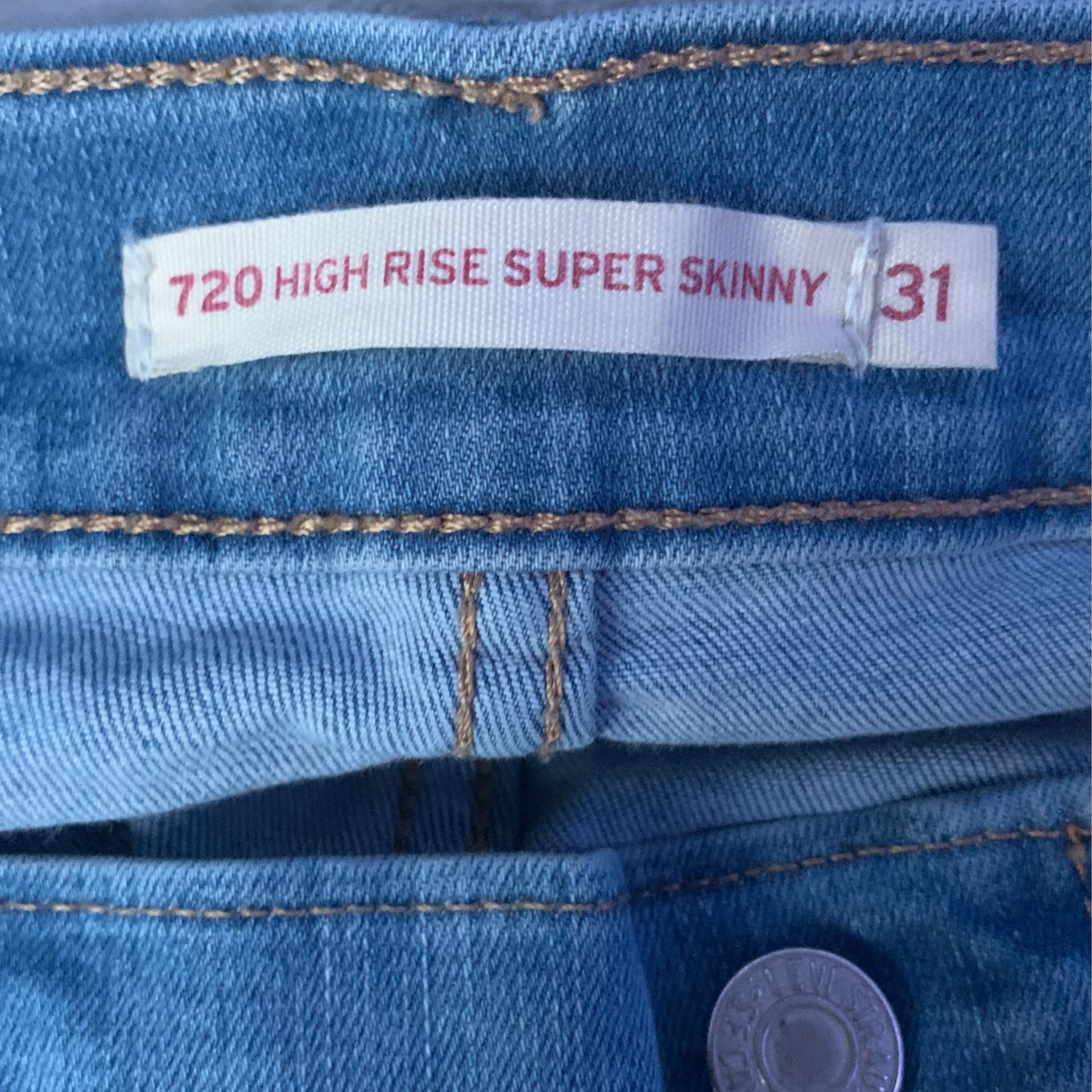 720 High Rise Super Skinny Levi Jeans